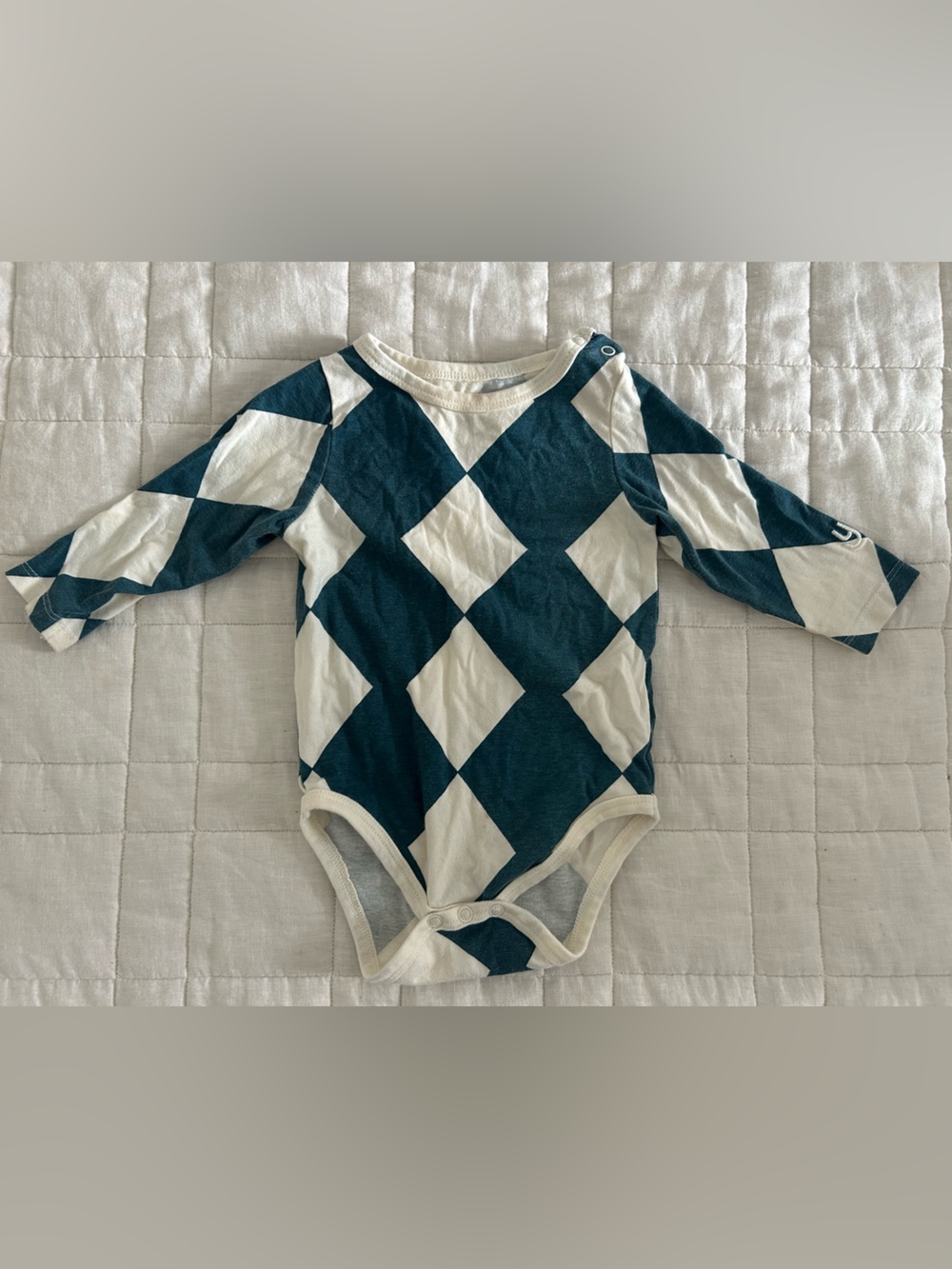 Young Days diamond print onesie 12-18 months